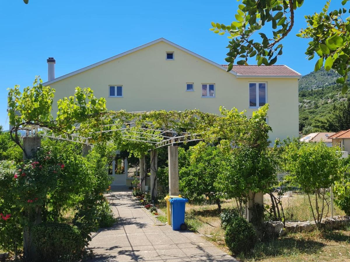 Apartments Figa Orebić Kültér fotó